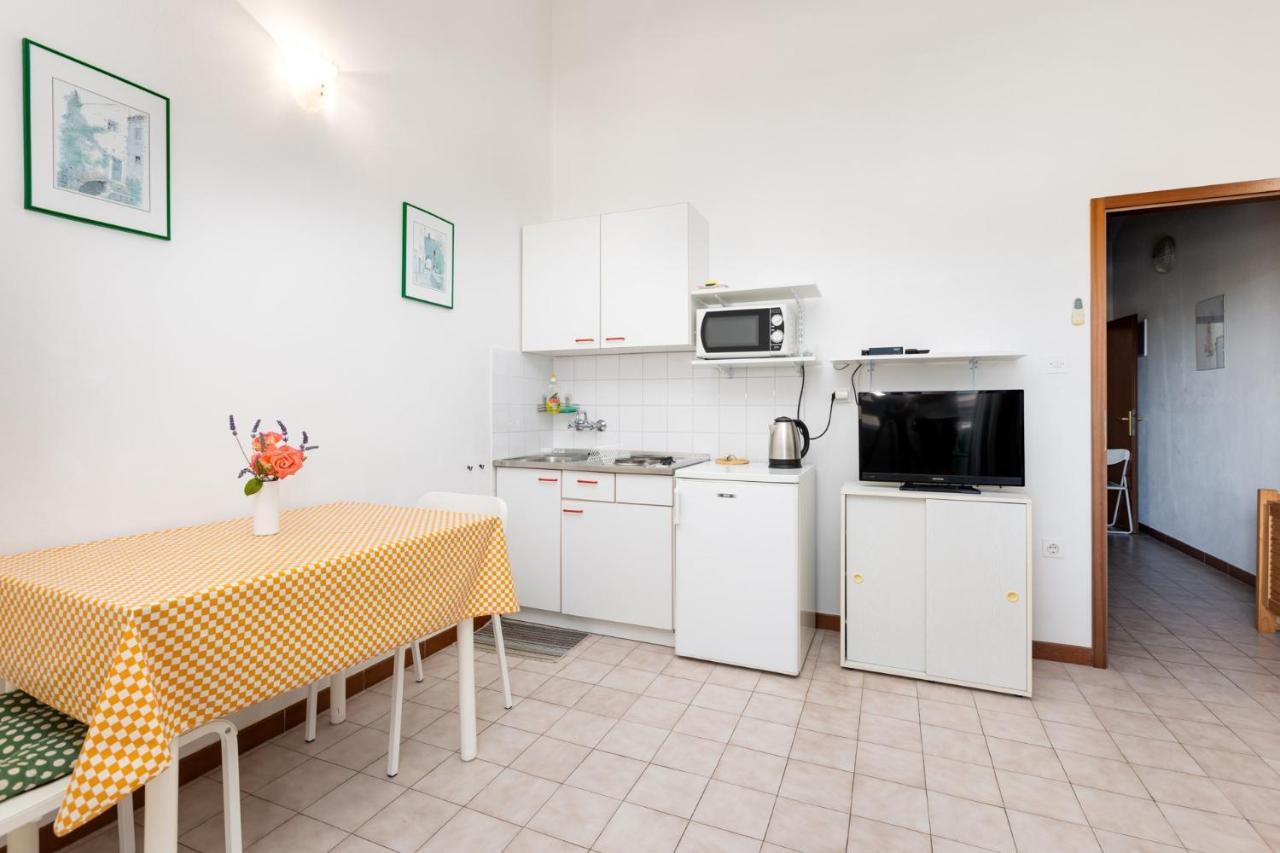 Apartments Mrak Пунат Экстерьер фото